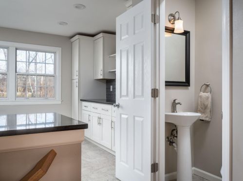 2 Creekwood Ln, Cincinnati OH 45237-1714 exterior