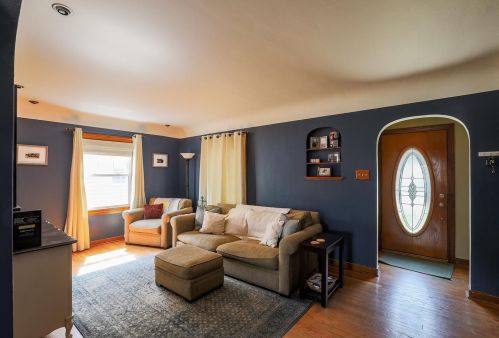 2641 38th St, Hammond, IN 46322-1927