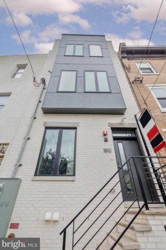 1810 Federal St, Philadelphia PA  19146-2915 exterior