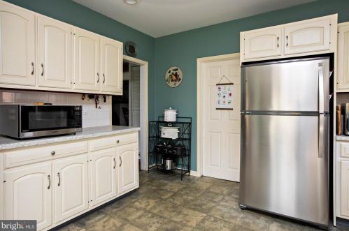 3240 48 St, Camden NJ 08109-2108 exterior