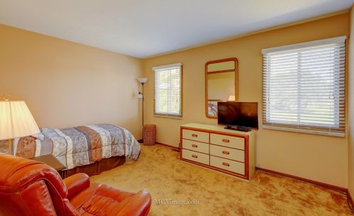 785 Burning Trl, Carol Stream IL  60188-9187 exterior