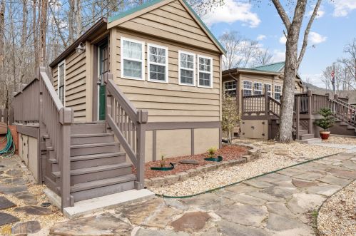 281 Stag Leap Dr, Cleveland GA  30528-2965 exterior