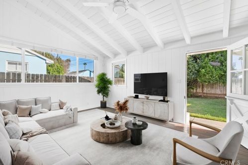 4706 Halbrent Ave, Van Nuys CA  91403-2420 exterior