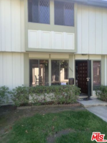 9806 Karmont Ave, South Gate, CA 90280-5413