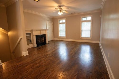 212 Le Gran Cv, Atlanta, GA 30328-6232