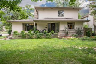 360 Roosevelt Ave, Columbus, OH 43209-1145