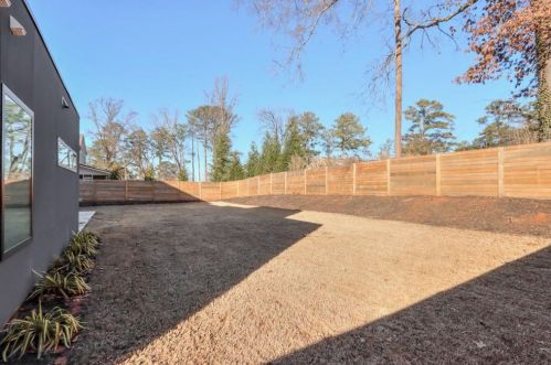 2135 Marann Dr, Atlanta GA  30345-3536 exterior