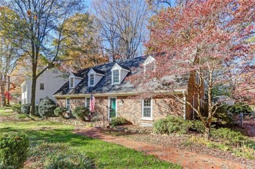 3502 Cotswold Ter, Greensboro, NC 27455-2014