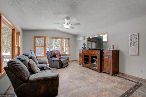 5869 Fernwood St, Saint Paul MN  55126-8405 exterior