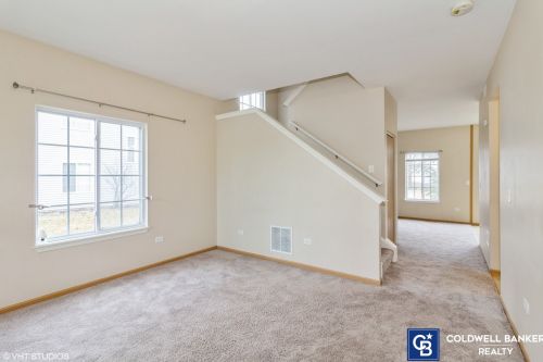 1479 Plantain Dr, Minooka, IL 60447-8215