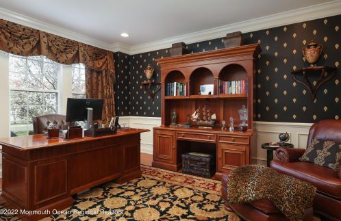 9 Majestic Dr, Tinton Falls NJ 07724-4760 exterior