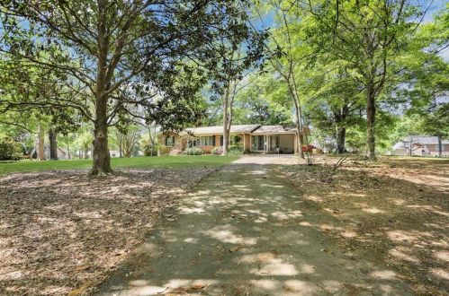 3553 Trickum Rd, Marietta, GA 30066-4658