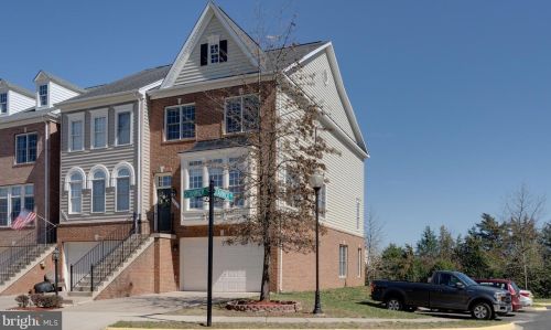6933 Stanwick Sq, Gainesville, VA 20155-4424