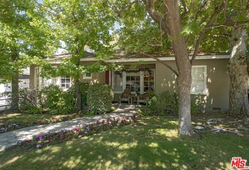 5244 Forbes Ave, Van Nuys, CA 91436-1003