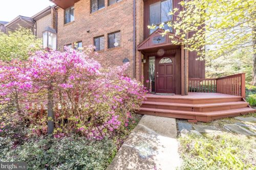 5612 Thicket Ln, Columbia MD  21044-2527 exterior