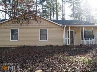 2420 Leslie Brook Dr, Decatur, GA 30035-2415