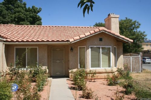 44654 26th St, Lancaster, CA 93535-1709