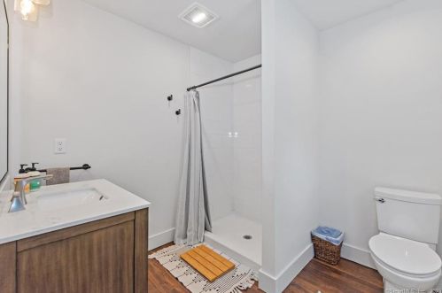 850 Upper Maple St, Killingly CT  06241-2229 exterior