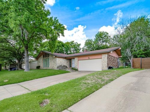 4625 Ridgemont Rd, Fort Worth, TX 76117-2142