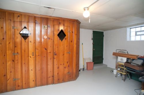 7049 Pkwy, Forest View IL  60402-2554 exterior