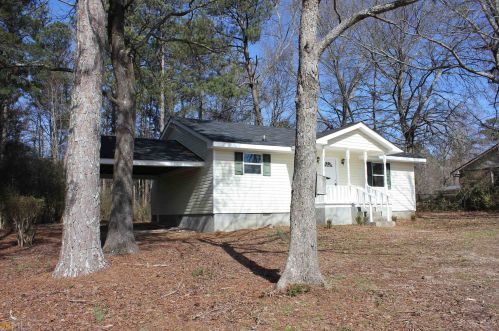 3453 Hogansville Rd, Lagrange, GA 30241-8274