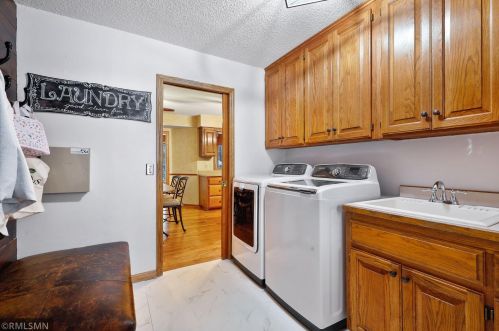 12038 Gantry Ln, Saint Paul MN  55124-6286 exterior