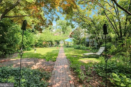 451 Market St, York PA 17403-1255 exterior