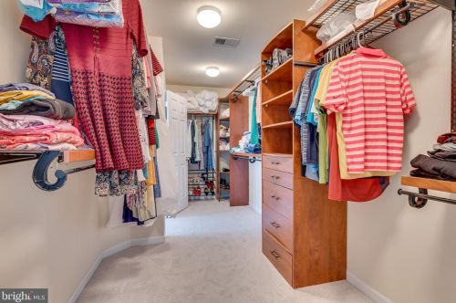 288 Fraser Ct, Charles Town WV  25414-5463 exterior