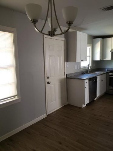 624 Peach St, Angleton TX  77515-5936 exterior