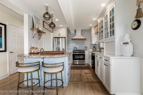 450 Tamiami Dr, Lavallette NJ  08735-3035 exterior