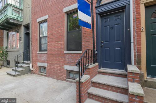 404 Green St, Philadelphia, PA 19123-2811