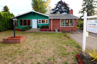 9148 Ankeny St, Portland, OR 97216-1508