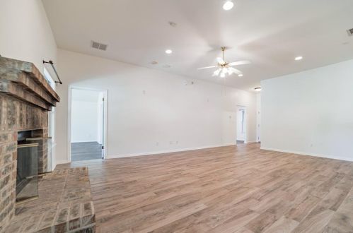 15624 Fisher Is Dr, Austin TX  78717-3833 exterior