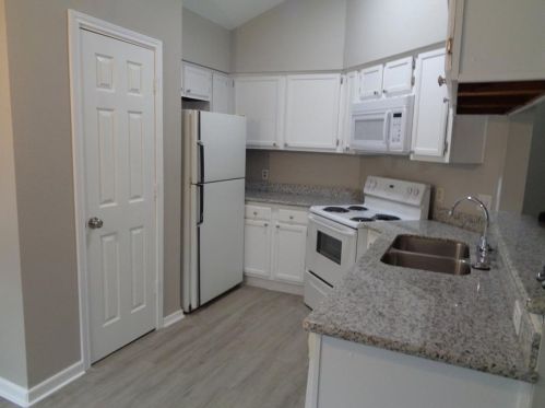 1229 Clover Dr, Angleton TX  77515-3613 exterior