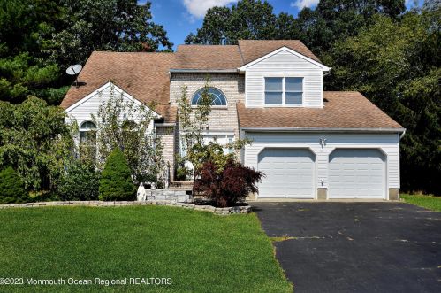758 Anderson Rd, Jackson Twp, NJ 08527-5312
