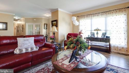 384 Turnberry Dr, Charles Town WV  25414-3930 exterior