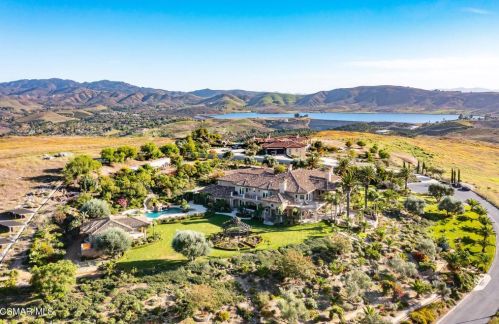100 Presidential Dr, Simi Valley, CA 93065-0623