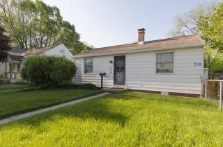 709 Harvard St, Champaign, IL 61820-2804