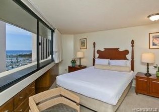 1700 Ala Moana Blvd, Honolulu HI  96815-1415 exterior