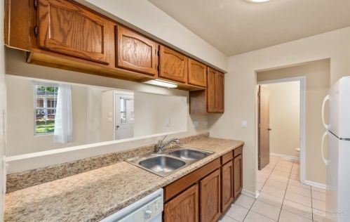 1276 Clare Ct, Carol Stream IL  60188-6011 exterior