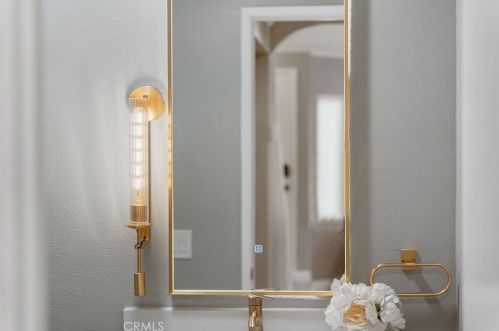 431 Tangelo, Irvine CA  92618-4483 exterior