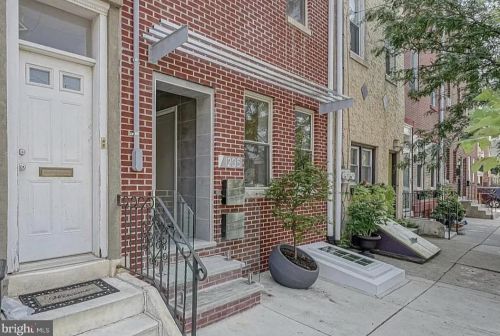 1205 4th St, Philadelphia PA  19147-5201 exterior