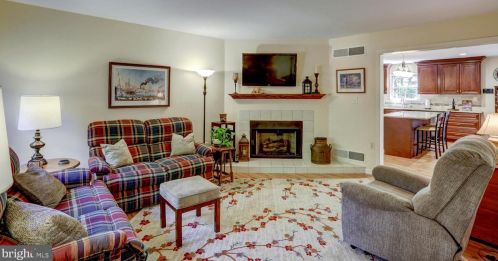 1843 Spring Ridge Ln, Lancaster PA  17603-6794 exterior