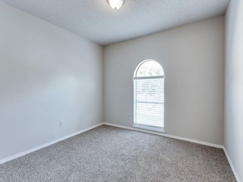 2817 Meadow Dr, Fort Worth TX  76133-7288 exterior