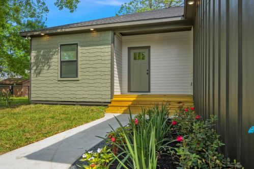 1110 Jackson St, Columbus, TX 78934-2544