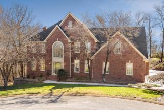 2027 Riverwood Dr, Hixson, TN 37343-3558