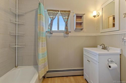 5165 Hatch Dr, Lakewood CO 80439 exterior