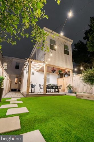 620 Pine St, Lancaster PA  17603-2824 exterior