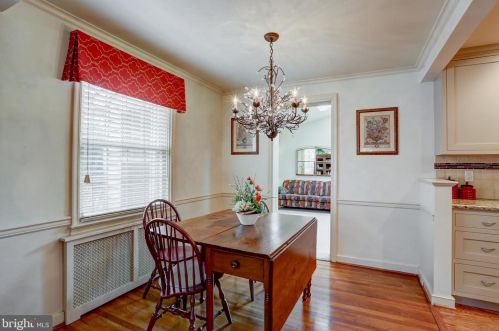 1321 Cheves Pl, Lancaster PA  17603-4943 exterior