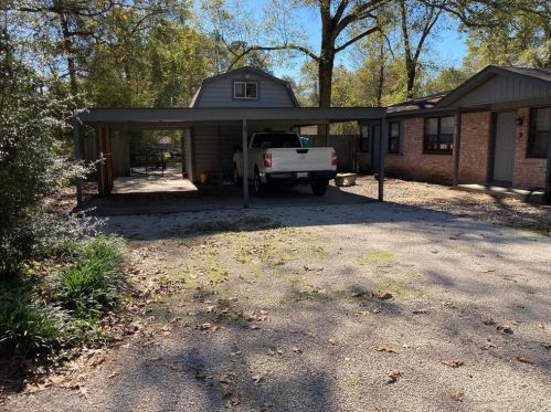 9157 Sharyn Dr, Conroe, TX 77384-4638